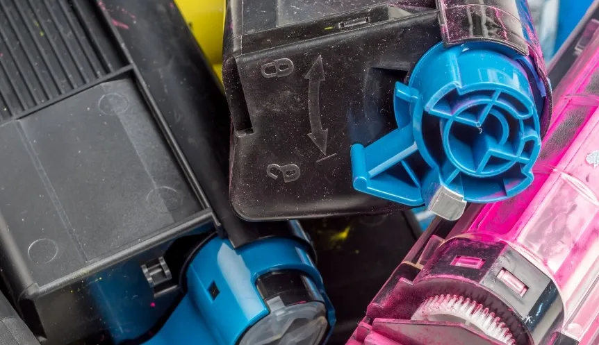 Jak wybrać najlepszy sklep z tonerami do drukarki domowej lub biurowej?